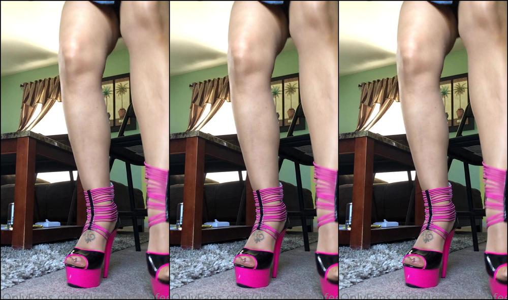 Deedeericanfeet For My Nylon Peeps Then At The End