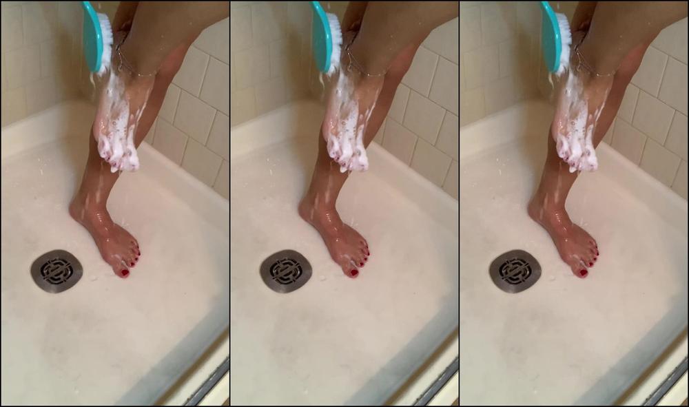 Solidgoddess Shower Time