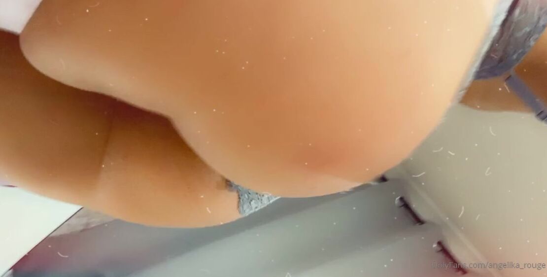 angelika-rouge-16-11-2019-87251763