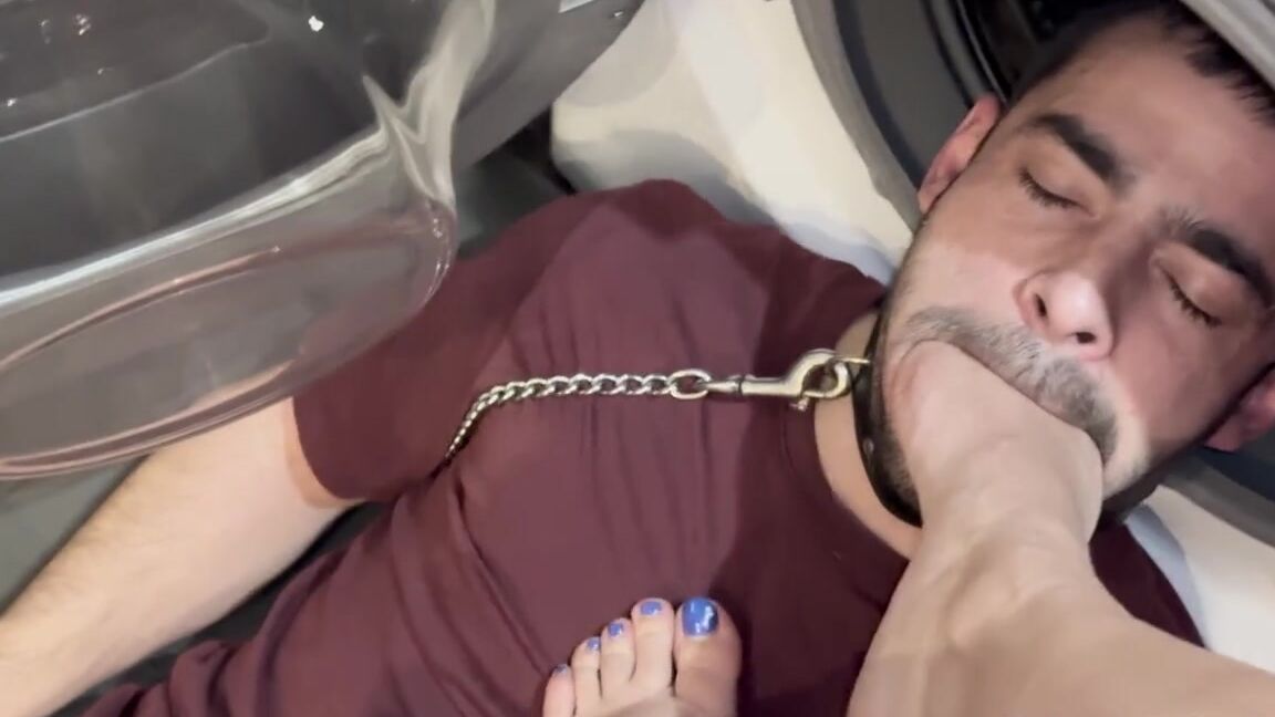 Maitresseparker Onlyfans During My Cigarette Break He Distracts Me 340859