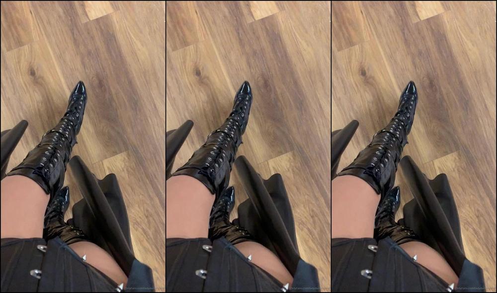 Lady Dark Angel Listen To The Sound Of My Boots Imagine Being Tied And Hooded And No Idea Where I Am And What I M Going To Do Next