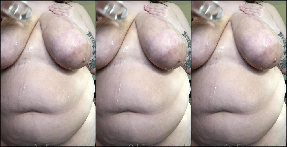 Danidezzi 2058829663 03 19 2021 Good Morning Wanna Help Me Get All Oiled Up