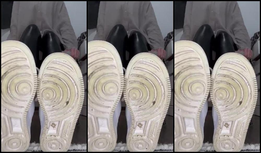 Germangirlnextdoor95 Onlyfans Yes You Are My Foot Chair Et