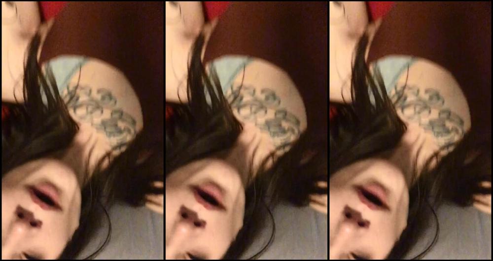 Dasherbae November Sneeze Fit