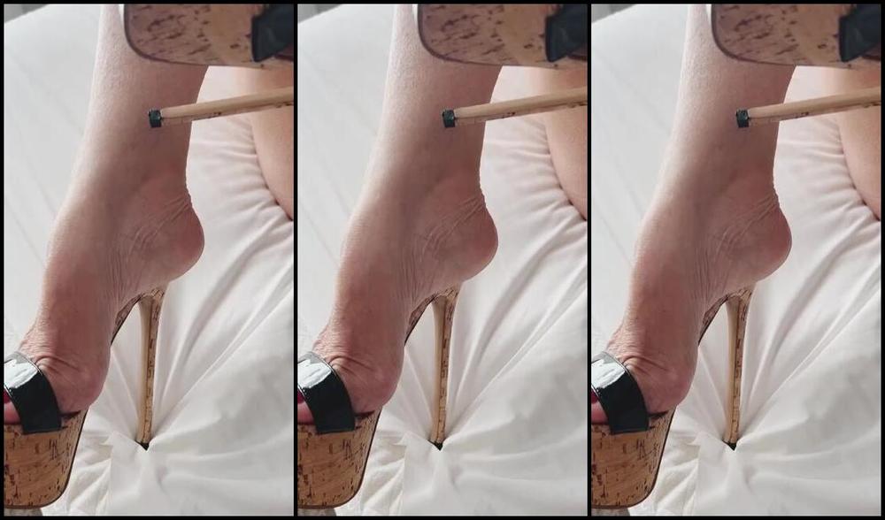 Kate Dangle Nicknamed Katedangle 09 06 2023 Onlyfans Video Watch Me Slip My Toes Out Of These Mules As They Are Coated In Thick Sticky