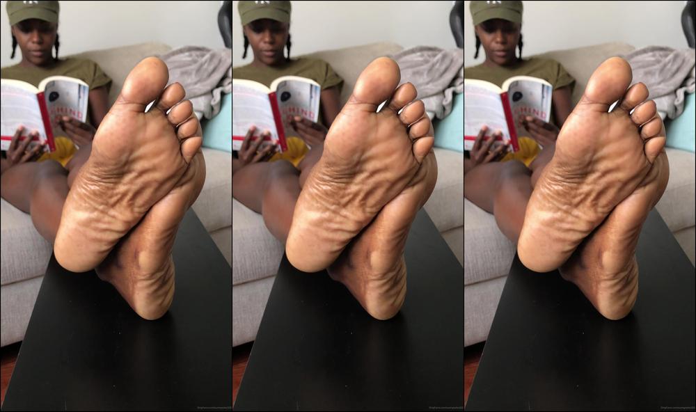 Goddessnikkisoles Still Have The Nike Slide Imprints On My Soles