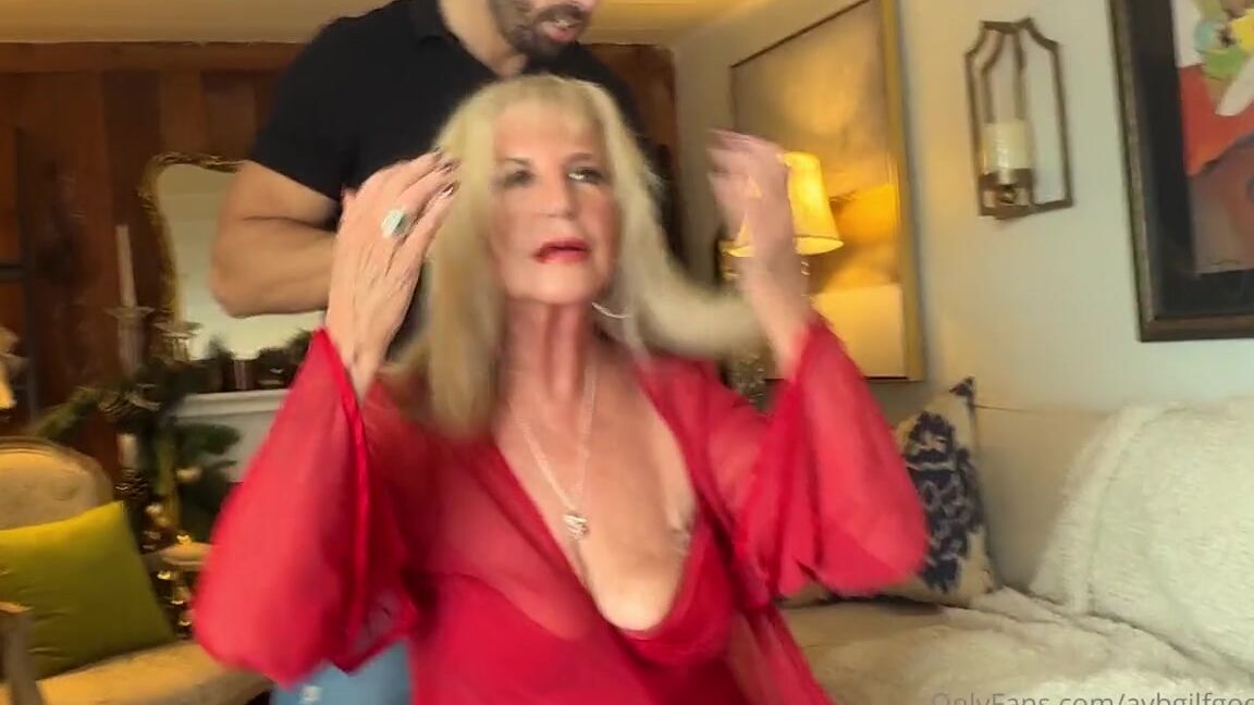 Avb Gilfgoddess Vip Nicknamed Avbgilfgoddess 12 20 2024 Onlyfans Video Friday Night At The Movies Ptgg