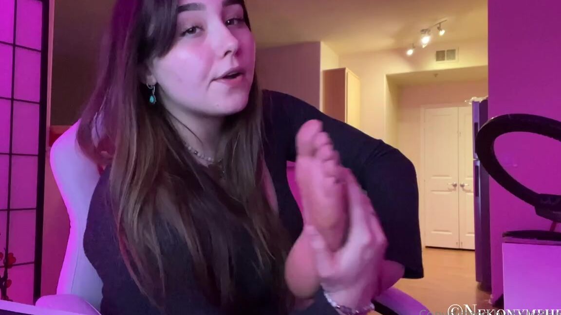 Nekonymphe Onlyfans Been A While Since I Filmed A Foot Worhsip Video Finally Starting To Feel Better 3Nz
