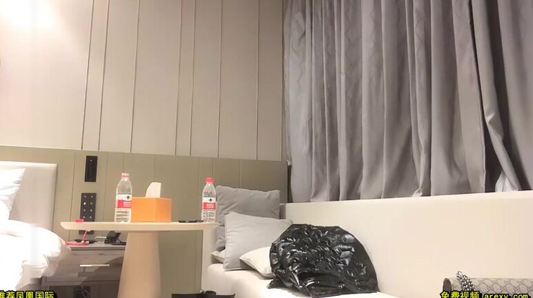 Cute girl in black coat, she looks good when she wears clothes and takes off her body Chinese Porn