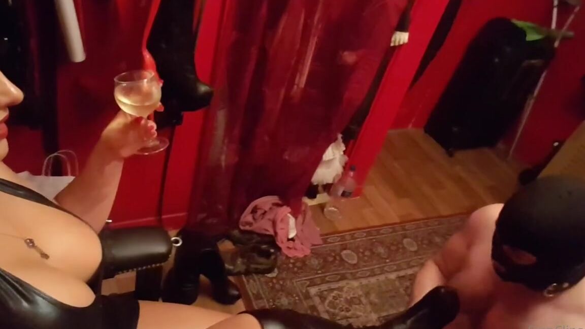 Houseofsinn Onlyfans Behindthescenes From London 2018 Hoxton Dungeon Recently Closed Its Doors And Because I Have So Many