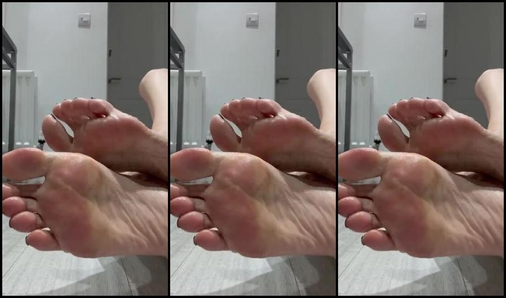 Bornroyal Feet Onlyfans Oily Soles Close