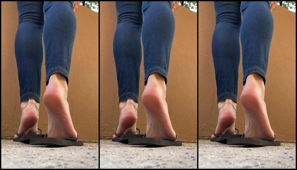 Catprincessfeet Onlyfans Nibble At My Heels Footboy 2