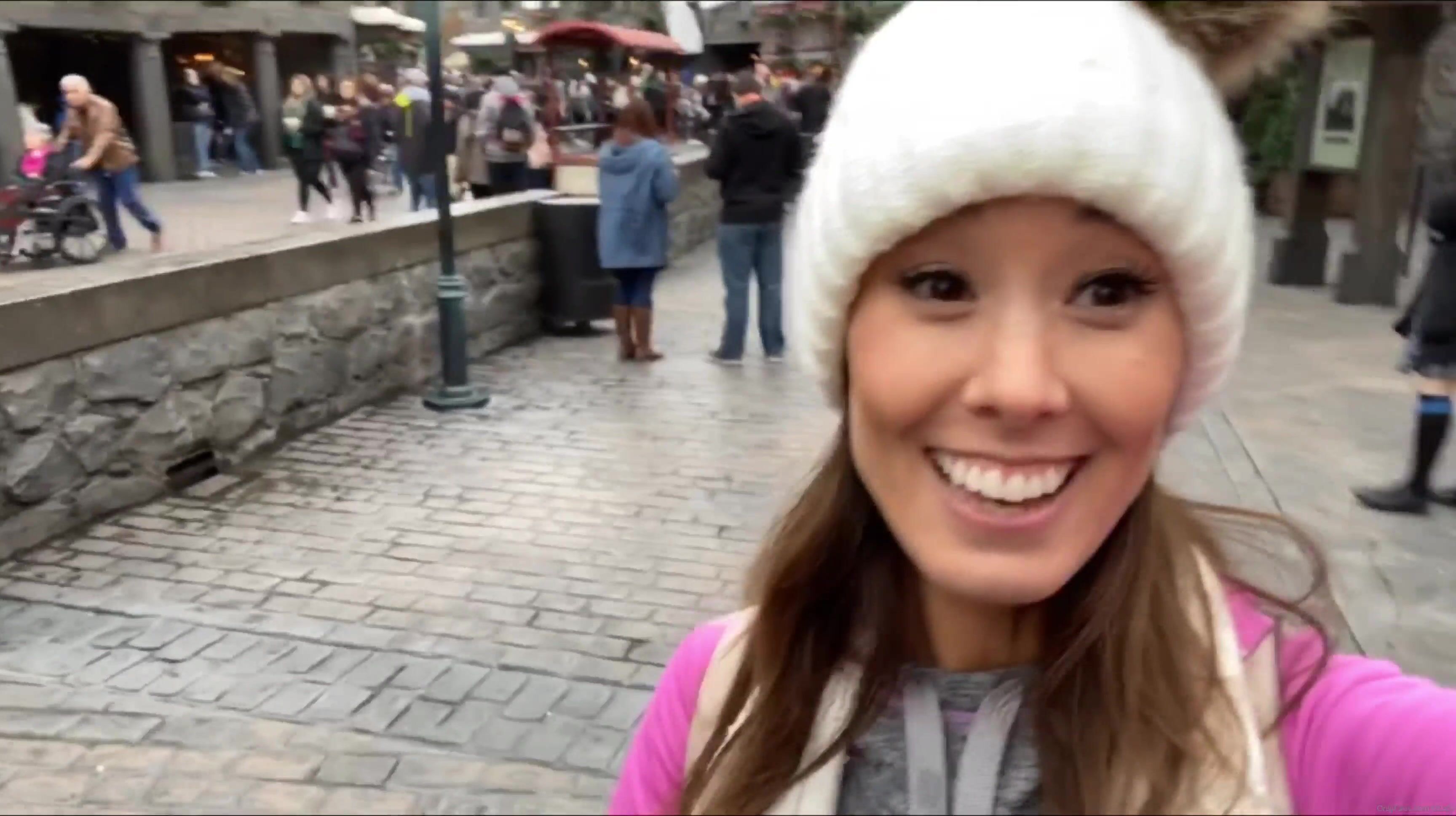 Clca69 112255125 12 26 2019 My Christmas With Friends At Universal Studios