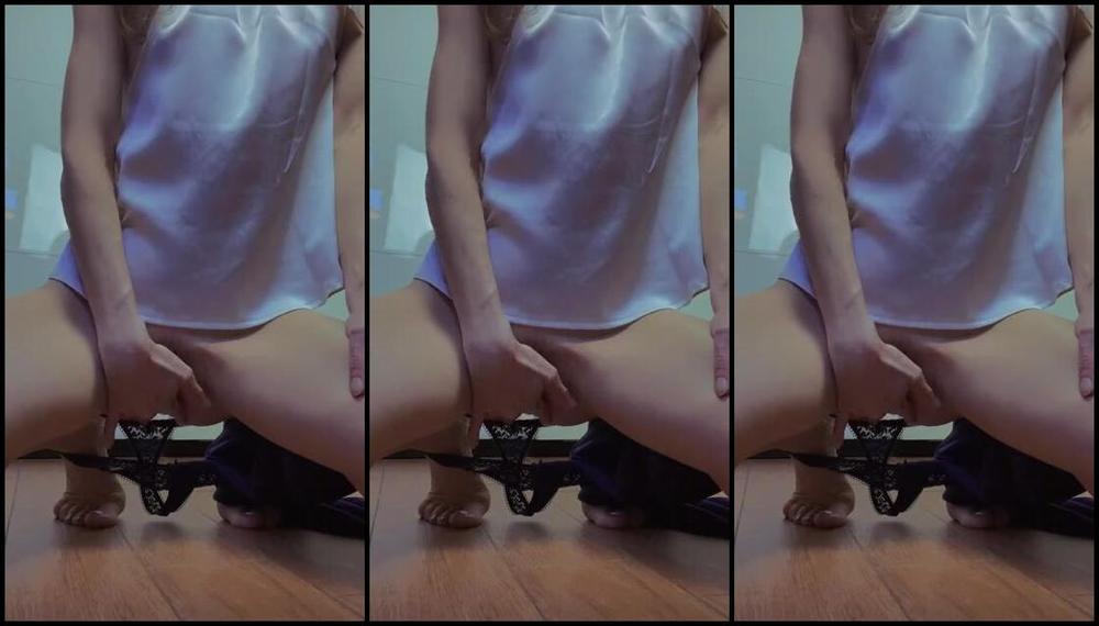 Penelope Sweet Soles Nicknamed Penelopesweetsoles 05 03 2023 Onlyfans Video This Is How I Love To Start My Day Enjoy With Me Io Amo Iniziare Le