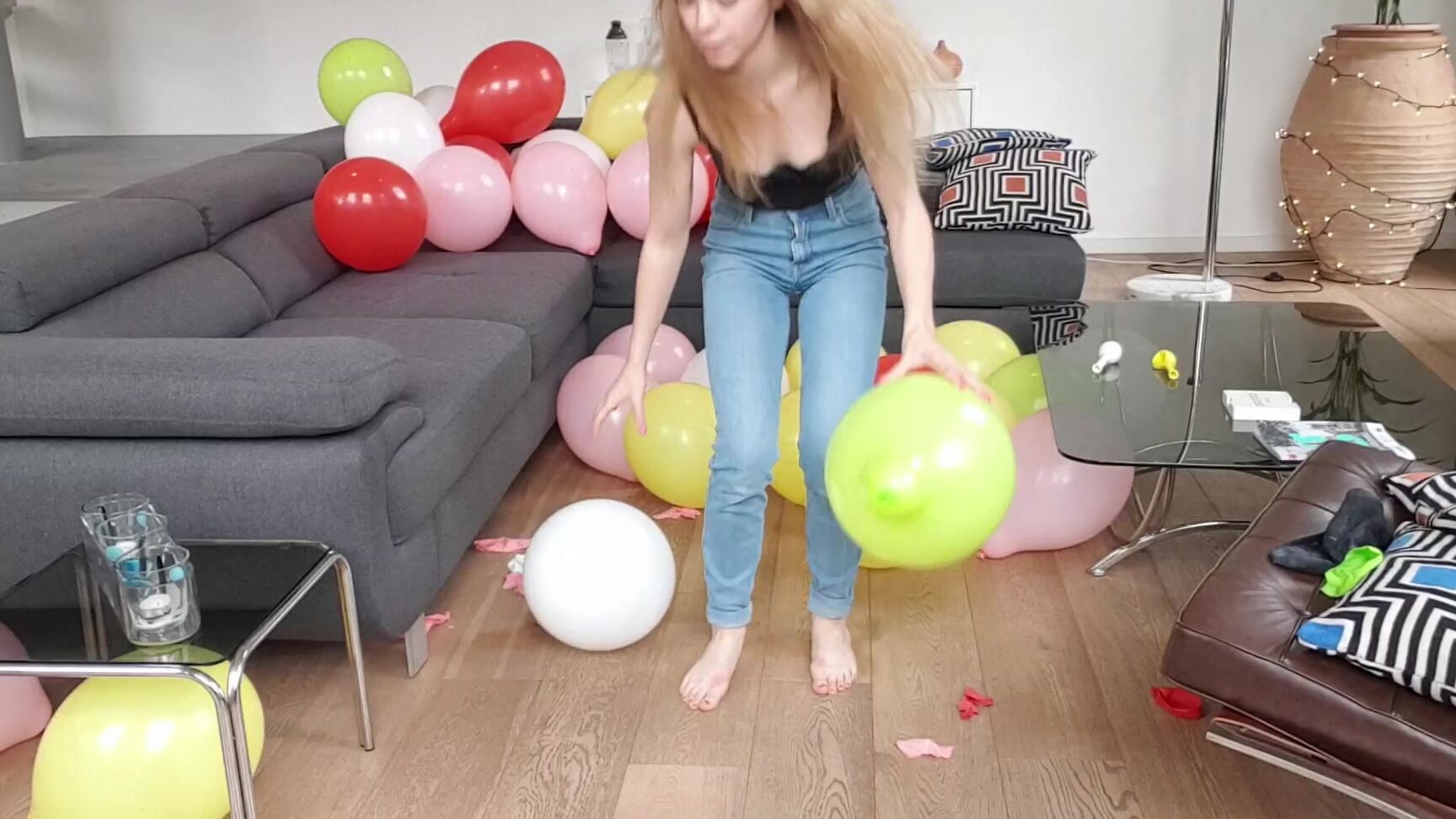 Linaroselina Challenge Pop Balloons Within Min