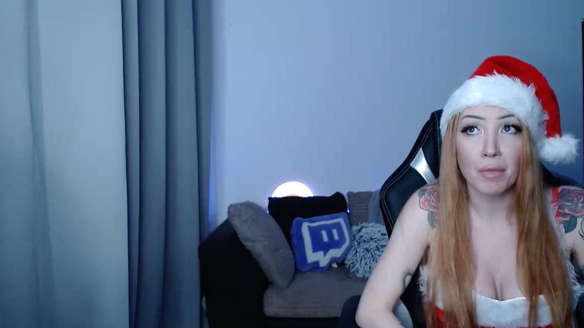 Suicidegirls Stream Started At Pm Uk Redhead Phianixx Suicide Had So Much Fun Chillin