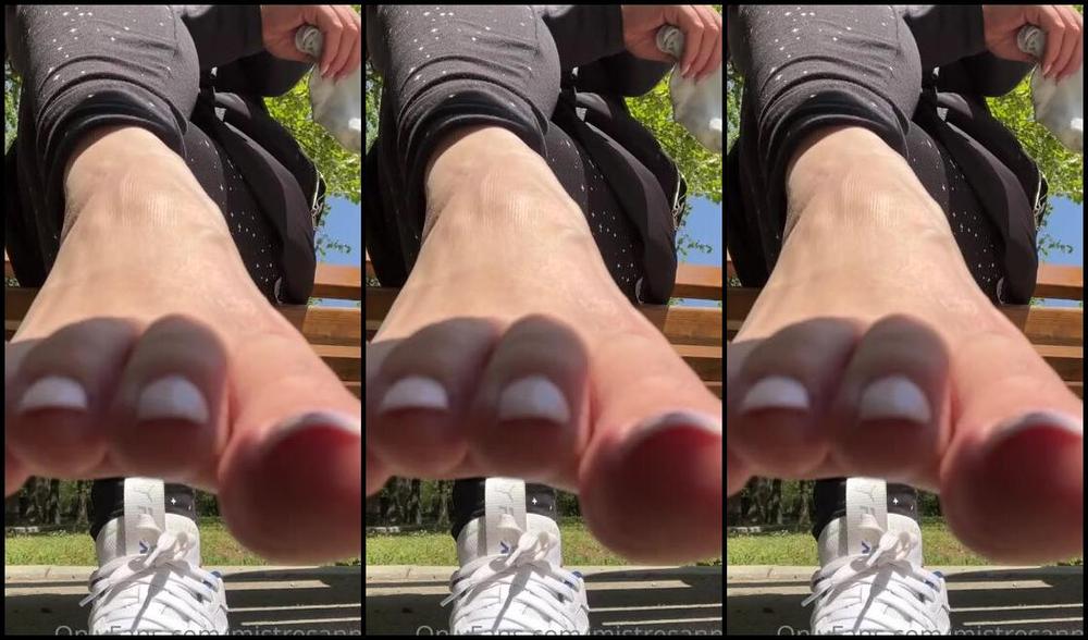 Mistressanna Onlyfans Do U Want To Worship Me Outside In The Park H