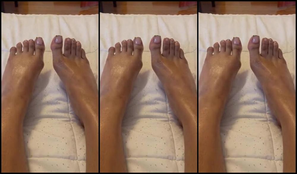 Thelbfeet Nicknamed Thelbfeet Onlyfans Happy Sunday Come Hang Out At Home With Me And These Oiled Up Feet