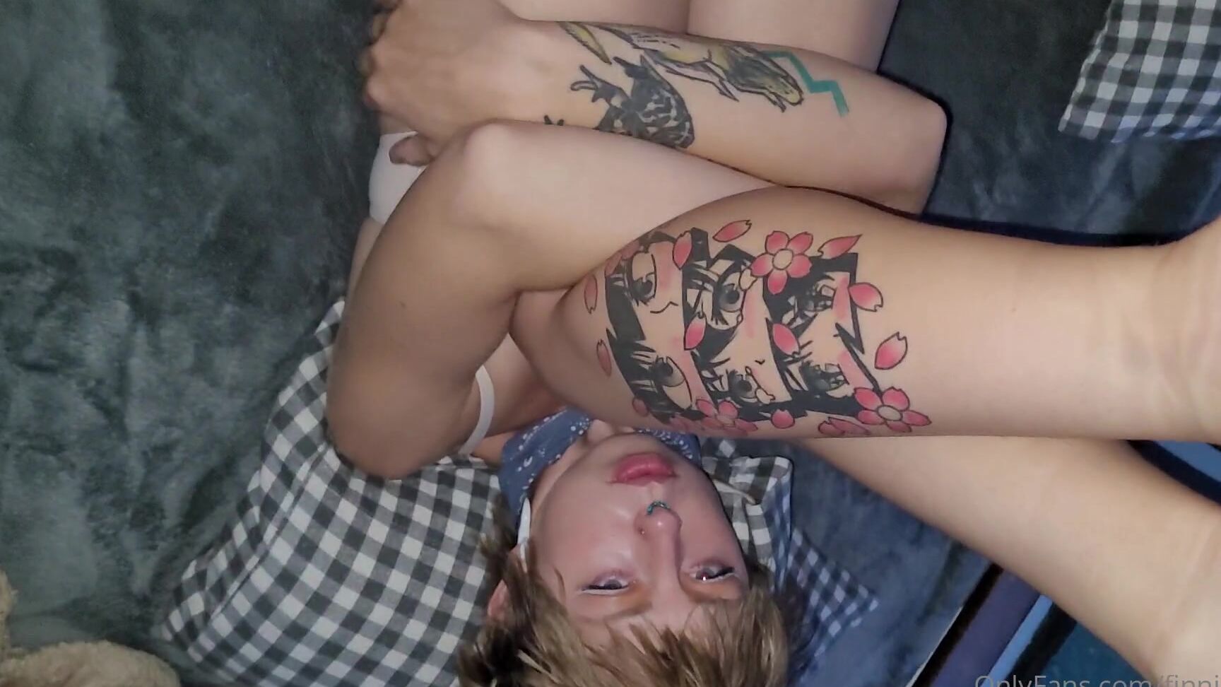 finnisfine-11-04-2021-2079666365-my-buddy-is-here-for-5-days-staying-in-the-bus-so-for-the-next-couple-days-we-are-gonna-ha