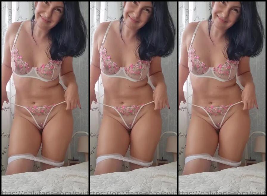 Swift Kiss Nicknamed Swiftkiss Onlyfans The White Pantyhose Look So Innocent