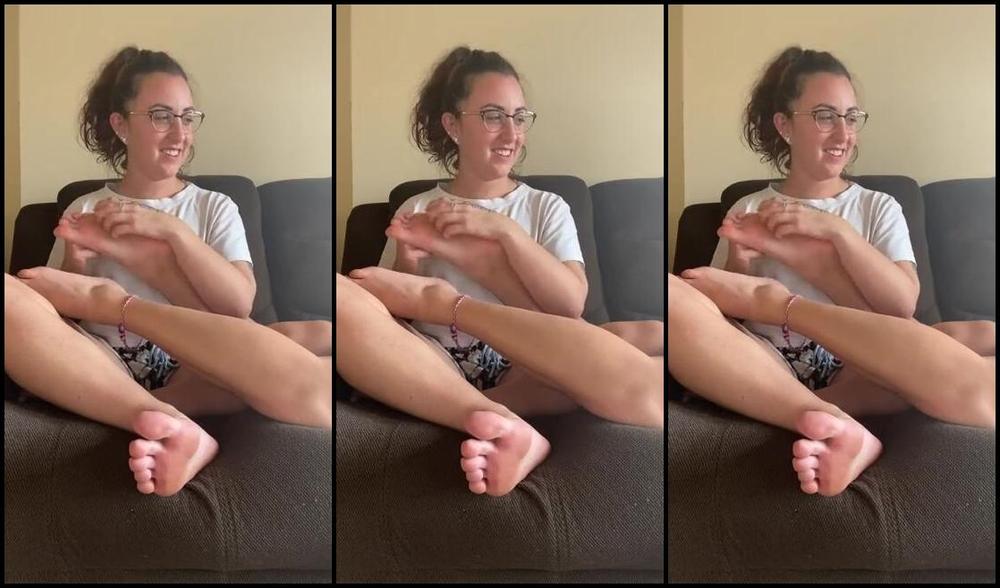 Capri Nicknamed Capritoes Onlyfans I Just Realized She S Always Asking To Make Videos Because I Massage Her Feet And She Just Wants The