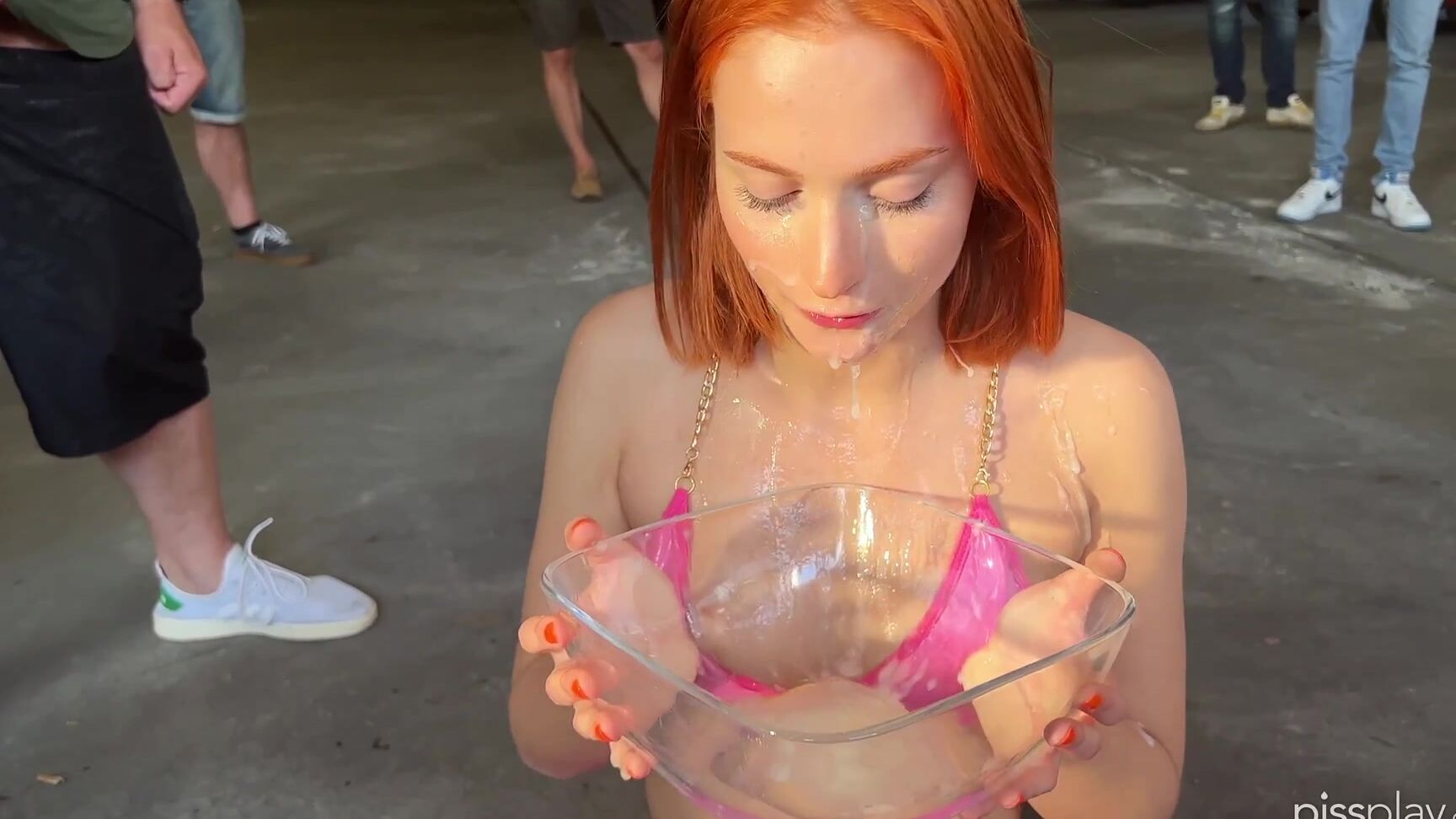 Pissplay Cumshots Bukkake For Dolly Dyson