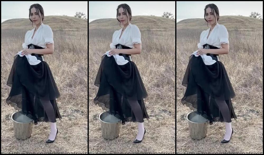 Mistress Iris Nicknamed Dominatrixiris Onlyfans Revisiting Some Fun Bts Moments From The Past Couple Of Years Of Playful Kinky Creative Work 1 Jqu