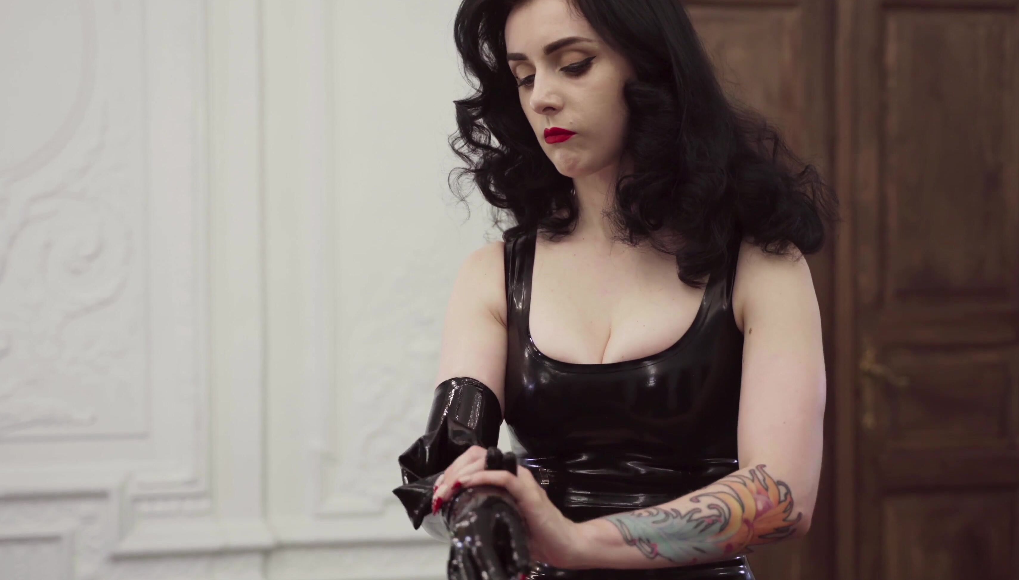 4K, ASMR, Glove Fetish, Gloves, Latex fitting-black-latex-gloves-asmr ManyVids