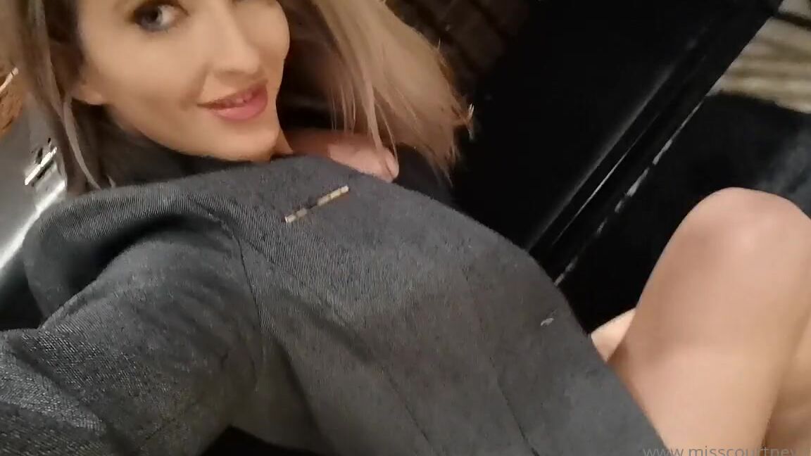 Misscourtneym Onlyfans Caged And Controlled 4P