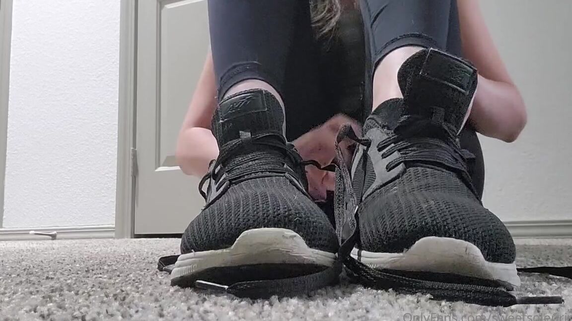 Megan Fletcher Aka Sweetsoleprincess Onlyfans The Way My Feet Feel Post Workout Is My Absolute Favorite Coming Home And Taking Off