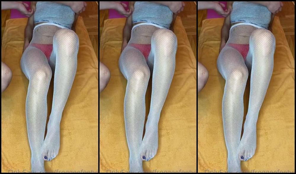 Froggeevip Onlyfans White Fishnets Tickling Touching