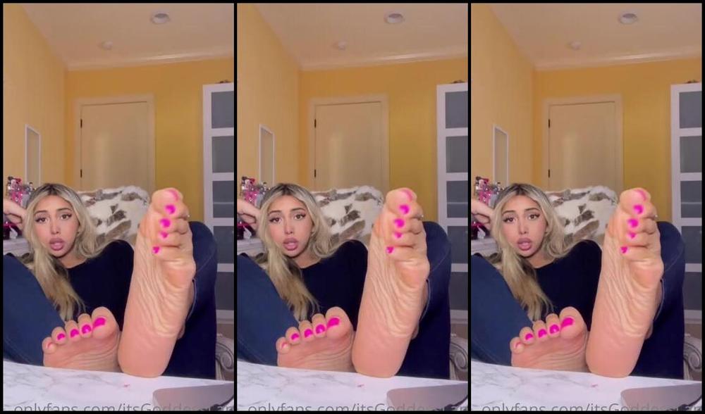 Goddess Lana Aka Itsgoddesslana Onlyfans Girlfriend Experience Facetiming You At Work I Just Love Getting You Hard For Me Babe Dpp