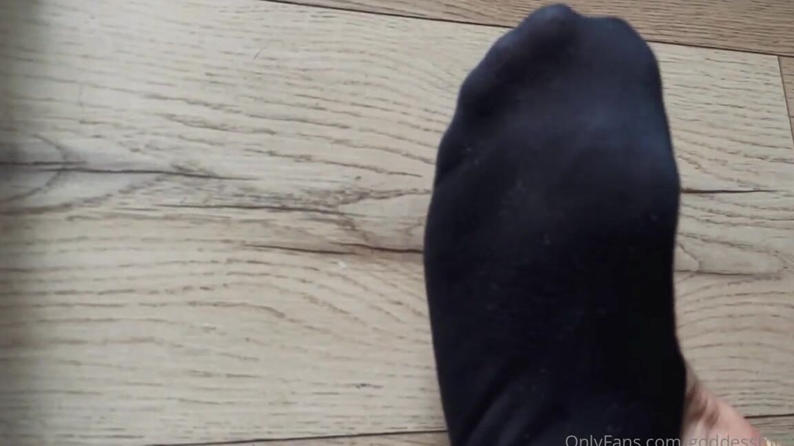 Goddessmona 91 Onlyfans Goddess War Heute Shoppen Selbstverstndlich Hat Es In Meinen Schuhen Wieder Ordentlich Gequalmtp