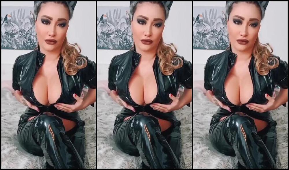 Manuferrari Real 10 31 2023 Onlyfans Video Chiedimi Il Video Completo In Chat Halloween La Tua Gattina In Latex Se Ti