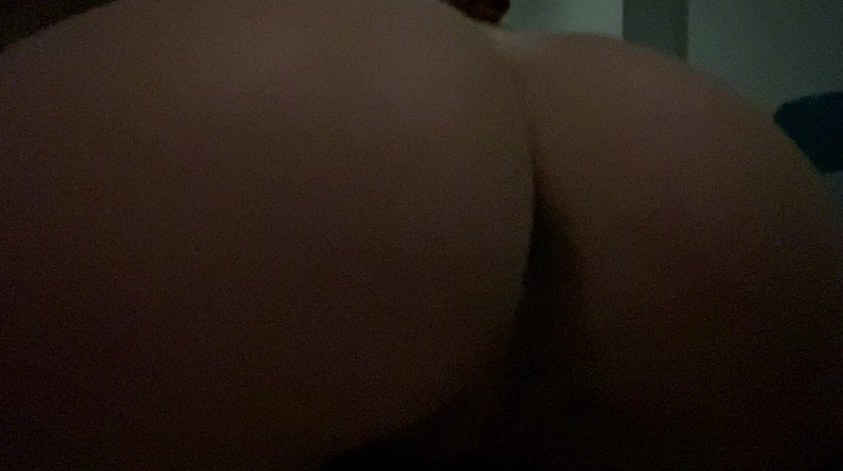 indicaflower-14-09-2020-893149883-booty