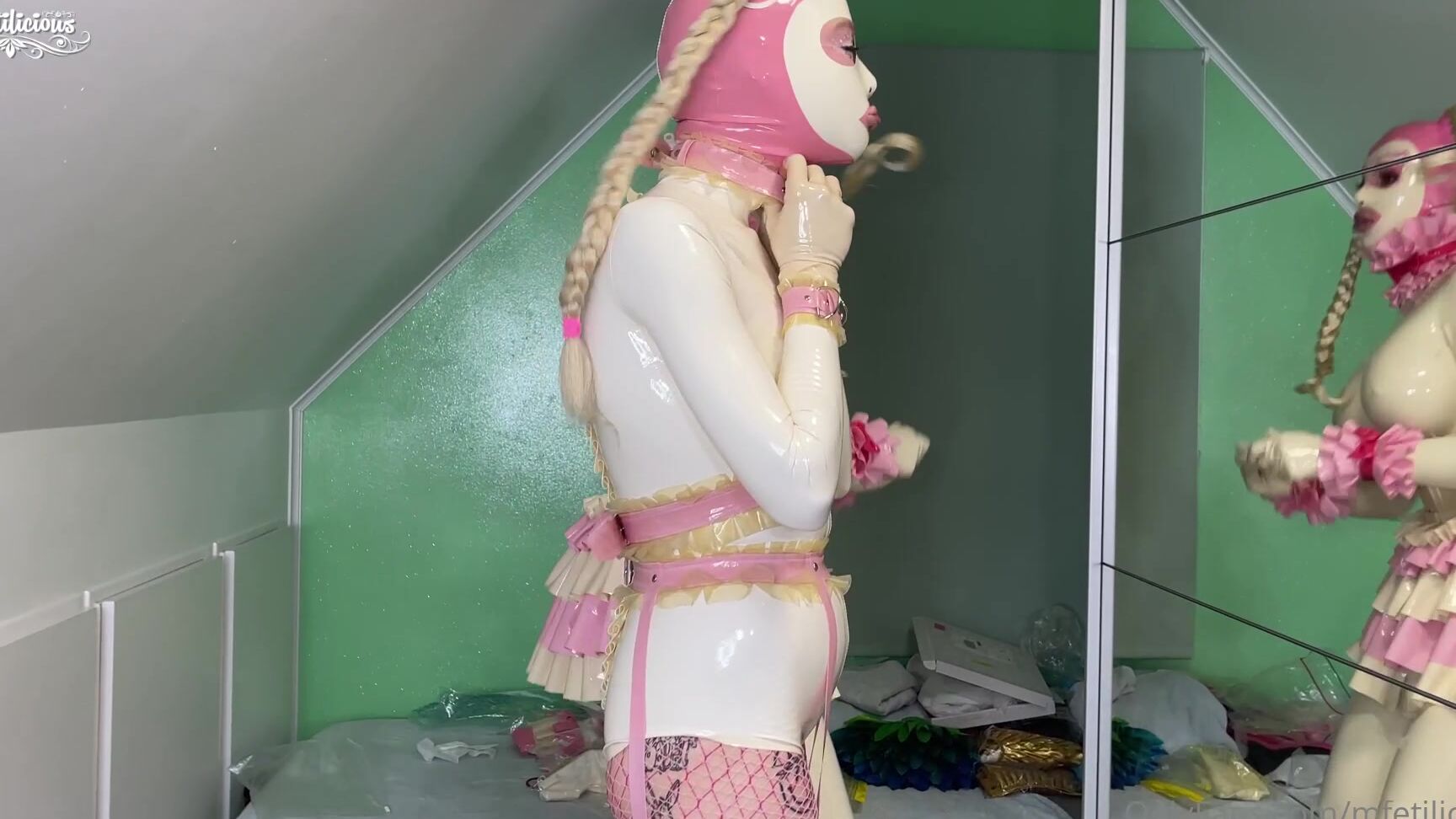 Mfetilicious I Had A Lot Of Fun Yesterday With Sowln Latex At My Home Christmas Time Is