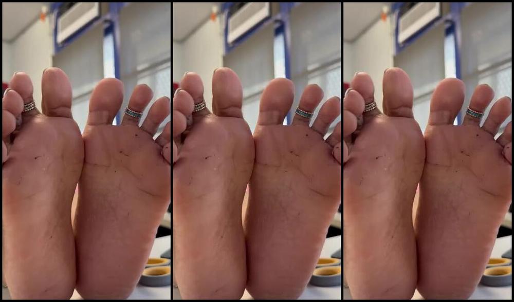 Dissa Nicknamed Dissatoes 08 08 2024 Onlyfans Video Smell My Feet