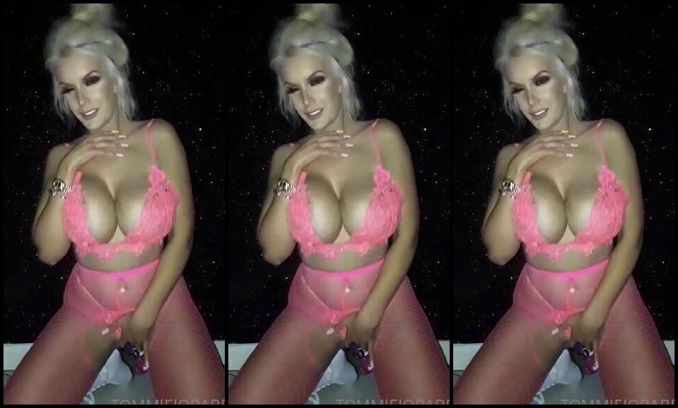 Tommiejobabe Porn Hub Slut In Skates