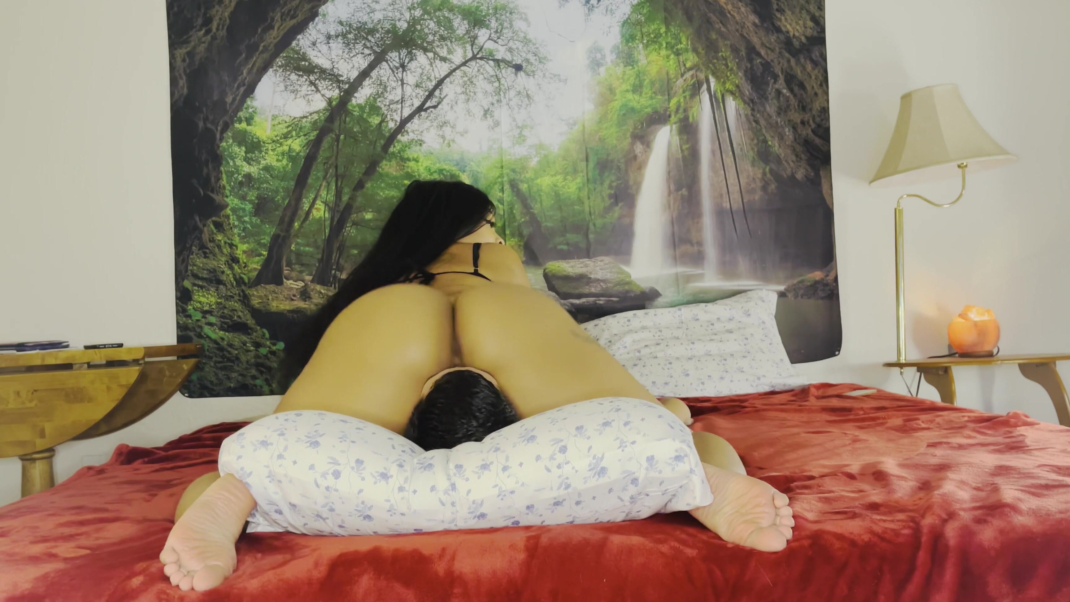 Ariaa Foxx Grinding My Pussy On His Face