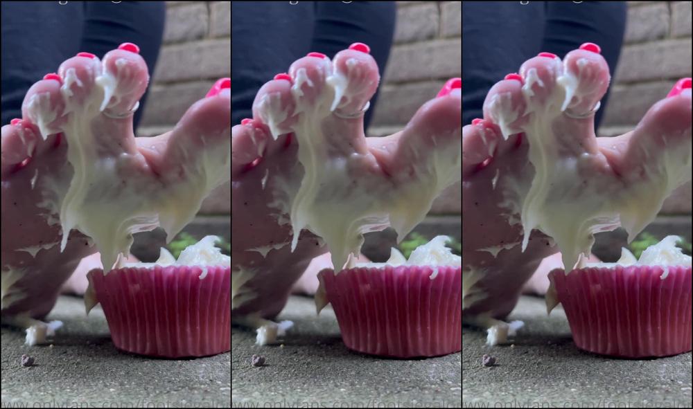 Footsiegalore Messy Monday Cupcake Smoosh I Love How It Feels Squishing Between My Toes And All Squelch