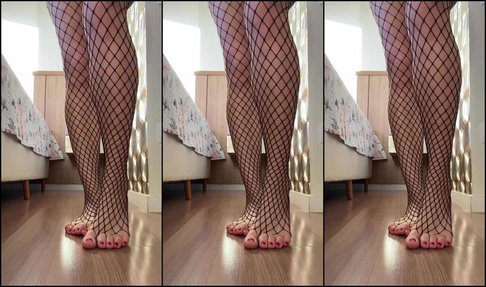 Redhotofc 3000664677 09 01 2023 Sabia Que Tem Homem Que Gosta De Ser Pisado Com Salto Alto Confesso Que Eu Adoro