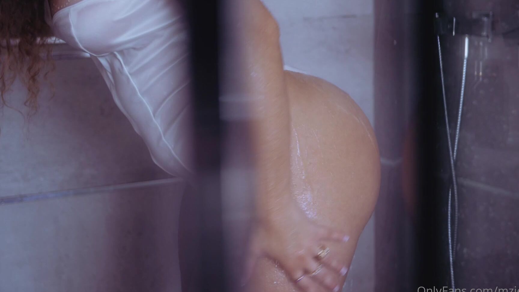 Mzjessie Getting Clean To Get Dirty For You