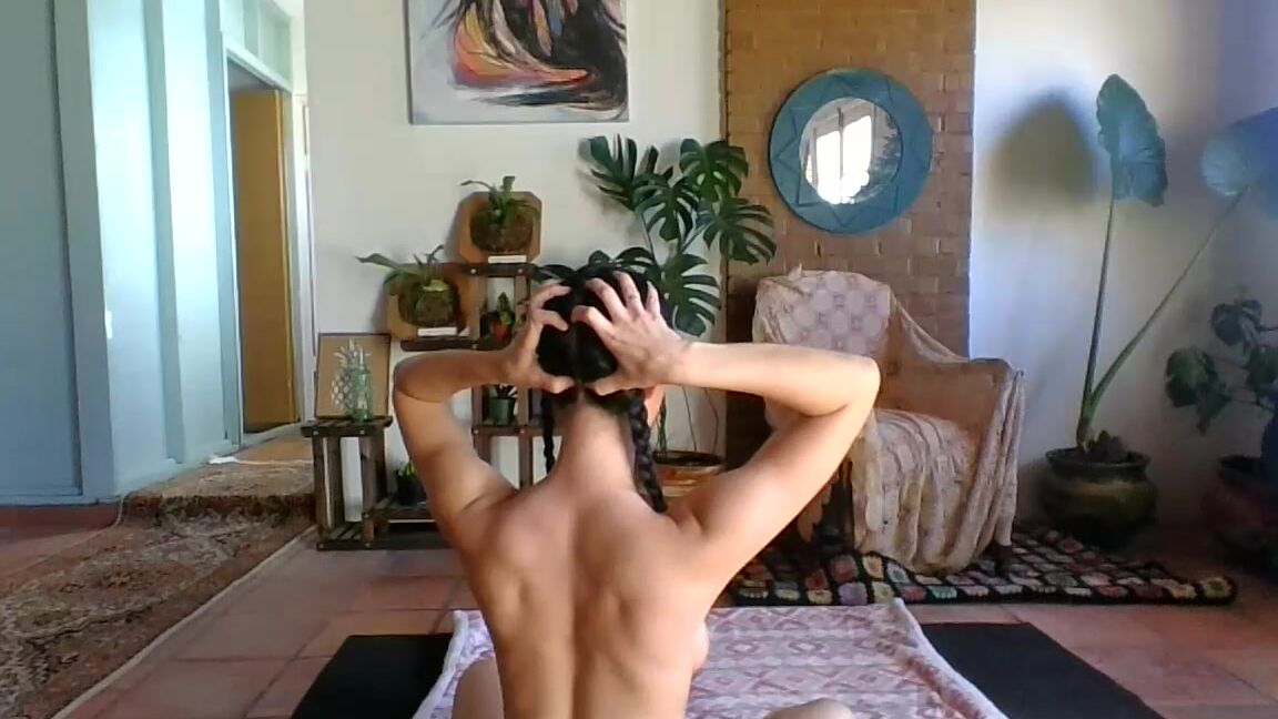 Mzamelia 1269417143 11 16 2020 Live Nude Yoga Relaxing The Neck And Shoulders Monday Nov 16Th Note Fast Forward To About