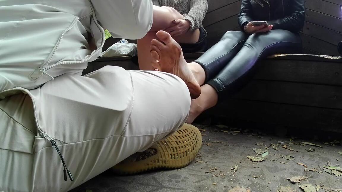 Miss Fair Trade Feet Nicknamed Fairtradefeet Onlyfans 01 16 2024 Clean Up Our Dirty Soles Miss Fair Trade And Arche Du Triomphe With A Big Need