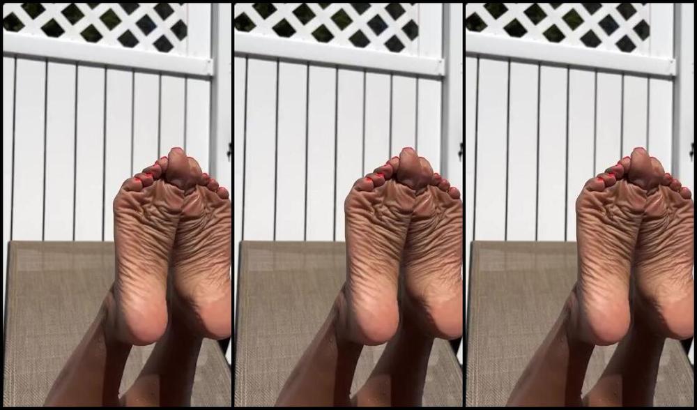 Alexia Ramsey Onlyfans Would You Cum On These Wrinkles And Perfect Nail Beds