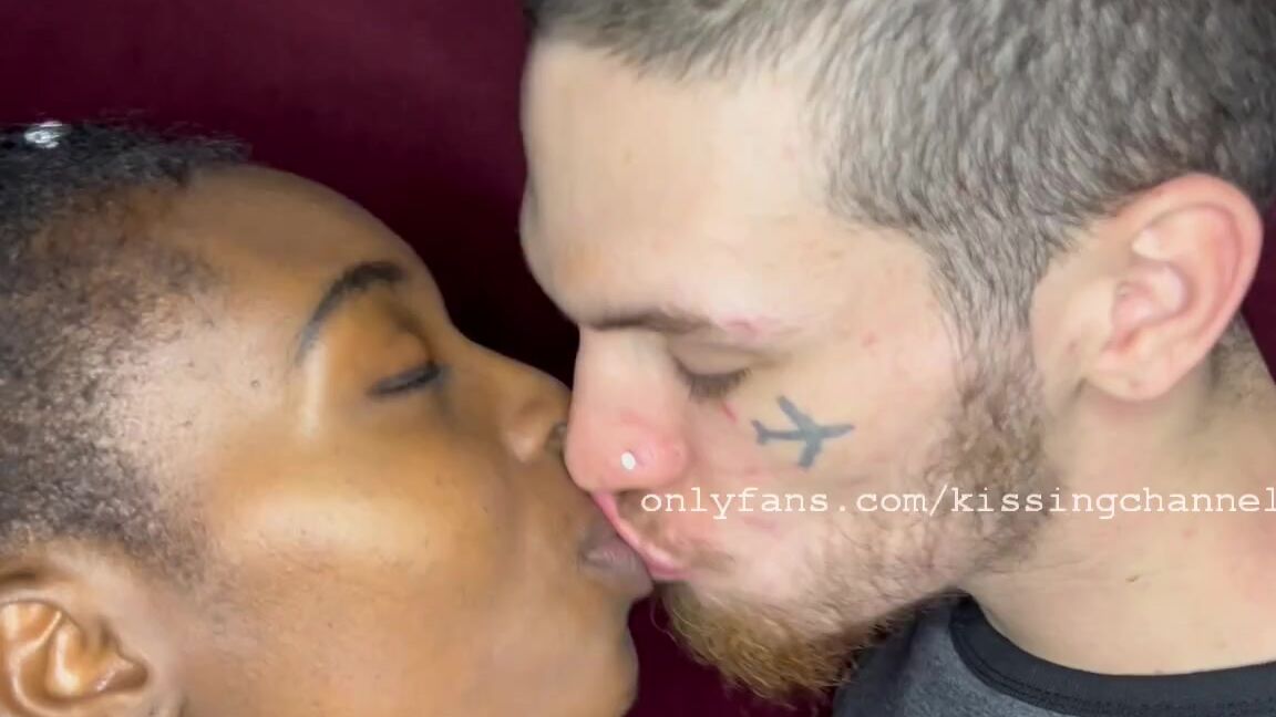 Kissingchannel Nicknamed Kissingchannel 04 17 2022 Onlyfans Video Brandon And Marie Milien 23 Kissing