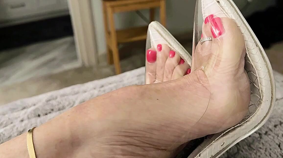 Kate Dangle Nicknamed Katedangle 04 16 2025 Onlyfans Video Very Slow Motion Close Up And High Resolution Video For You To Gaze Over And Pull