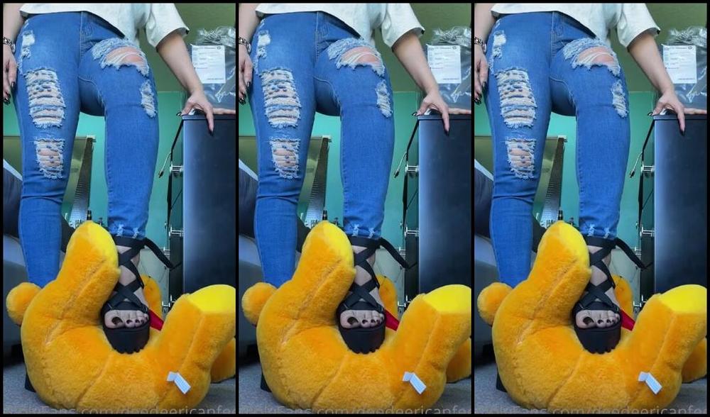 Deedeericanfeet Onlyfans As Requested Trampling On Poor Winnie The Pooh