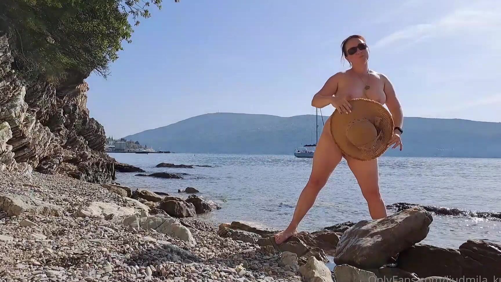 Liudmila Kurina This Video Is For Your Relaxation Beautiful Scenery And I M On The Beach This Video