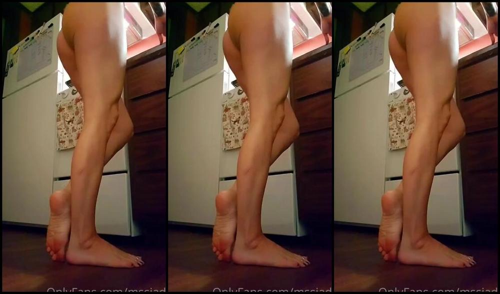 Mssjada Nicknamed Mssjada Onlyfans Just Cooking Dinner This Is Pretty Much How I Usually Cook Who Would Join